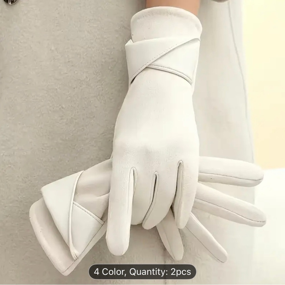 Elegant Cream Beige Women's Soft Winter Gloves - Picture 1 of 7